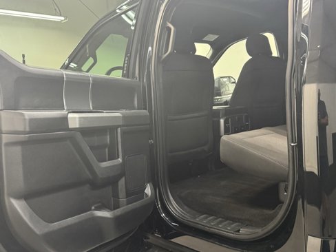 Used 2018 Ford F150 XLT w/ Equipment Group 302A Luxury image 27