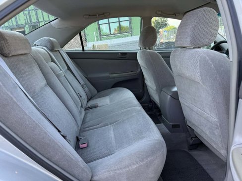 Used 2002 Toyota Camry LE image 11