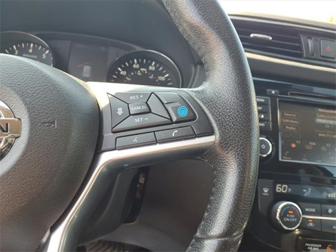 Used 2019 Nissan Rogue SL image 16