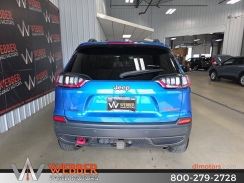 Used 2019 Jeep Cherokee Trailhawk w/ Cold Weather Group image 5