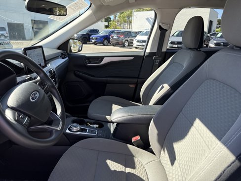 Used 2022 Ford Escape SE image 12