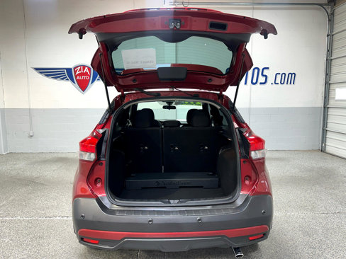 Used 2020 Nissan Kicks SR w/ Exterior Package image 25