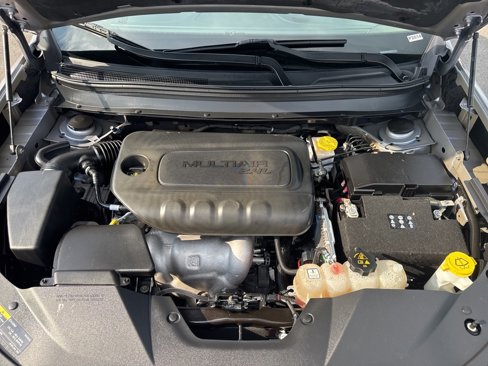 Used 2019 Jeep Cherokee Latitude Plus image 10