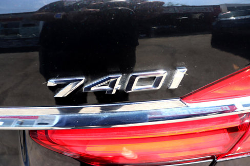 Used 2018 BMW 740i xDrive image 53