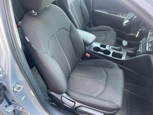 Used 2017 Kia Optima LX image 44