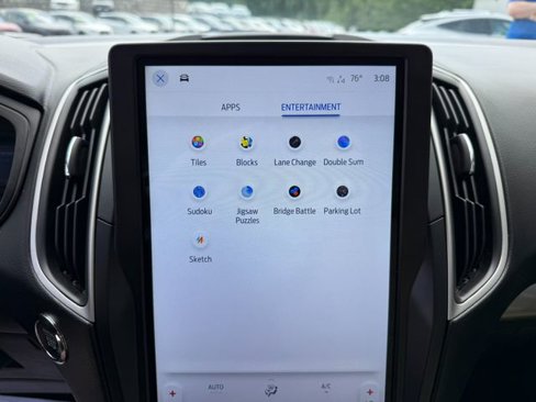 Used 2024 Ford Edge SEL image 24