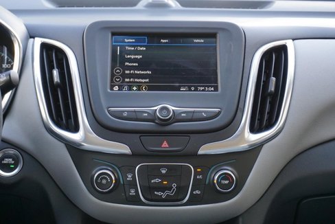 Used 2019 Chevrolet Equinox LS image 30