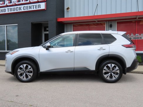 Used 2022 Nissan Rogue SV image 15