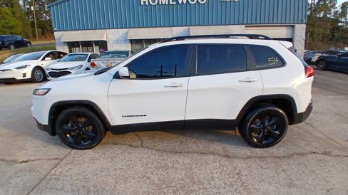 Used 2016 Jeep Cherokee Latitude image 4