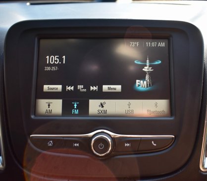 Used 2017 Chevrolet Malibu LT image 22
