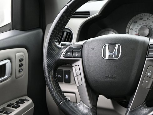 Used 2015 Honda Pilot Touring image 29
