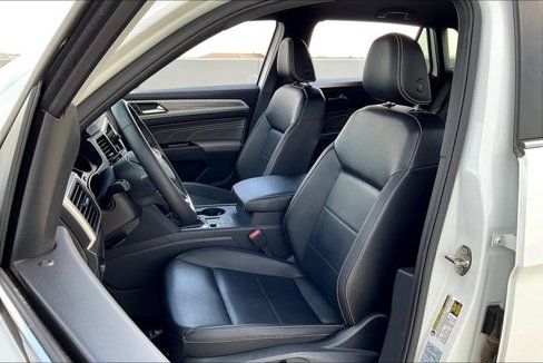Used 2021 Volkswagen Atlas Cross Sport SE image 25