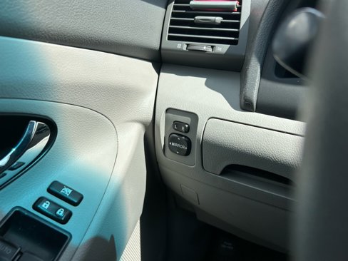 Used 2009 Toyota Camry LE image 14
