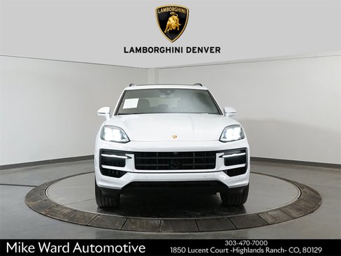 Used 2024 Porsche Cayenne image 34