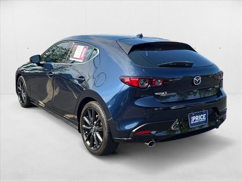 Used 2019 MAZDA MAZDA3 Hatchback w/ Premium Package image 6