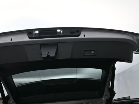 Certified 2023 Volvo XC40 Recharge Ultimate image 34