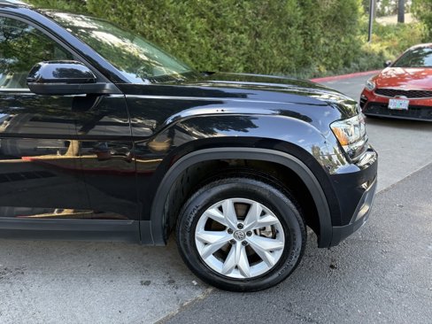 Used 2018 Volkswagen Atlas SE image 2
