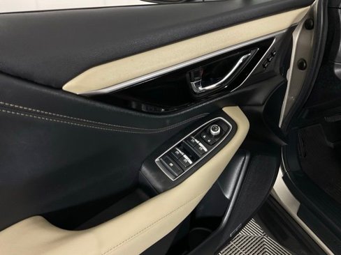 Used 2020 Subaru Outback Limited image 27