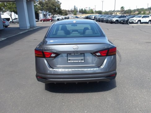 Used 2023 Nissan Altima 2.5 SV image 7