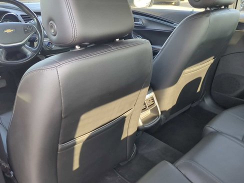 Used 2017 Chevrolet Impala LT image 17