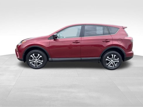 Used 2018 Toyota RAV4 LE w/ All Weather Liner Package image 2