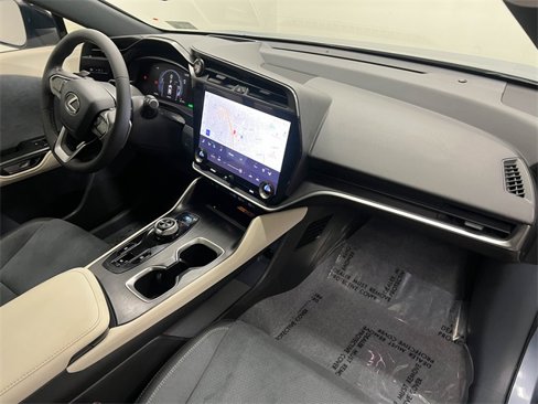 Used 2023 Lexus RZ 450e Premium image 11