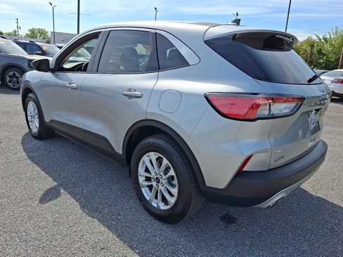 Used 2022 Ford Escape SE image 5