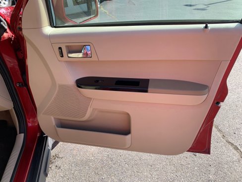 Used 2008 Ford Escape Limited image 19