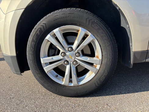 Used 2015 Chevrolet Equinox LT w/ Driver Convenience Package image 22