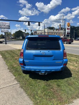 Used 2004 Toyota 4Runner SR5 image 5
