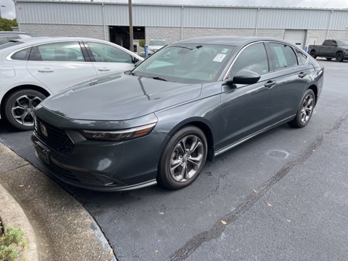 Used 2023 Honda Accord EX image 1