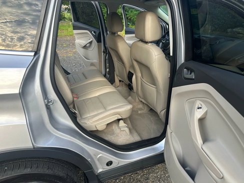 Used 2016 Ford Escape Titanium image 16