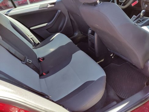 Used 2017 Volkswagen Jetta S image 14