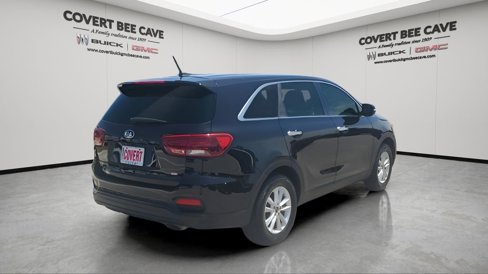 Used 2019 Kia Sorento L image 9