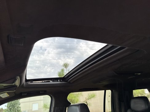 Used 2015 Cadillac Escalade ESV Platinum image 3