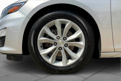 Used 2021 Chevrolet Malibu LT image 10