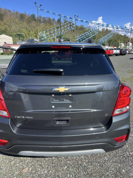Used 2018 Chevrolet Trax LT w/ LT Convenience Package image 12