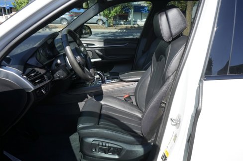 Used 2017 BMW X5 xDrive35d image 15