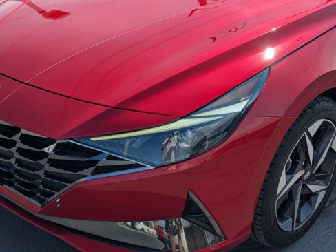 Used 2022 Hyundai Elantra SEL w/ Convenience + Premium Package image 10