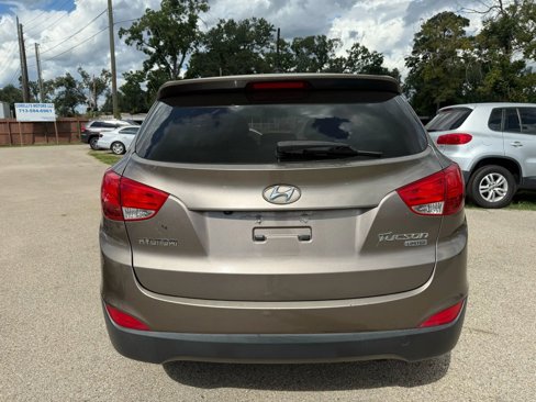 Used 2011 Hyundai Tucson Limited w/ Premium Pkg 3 image 5