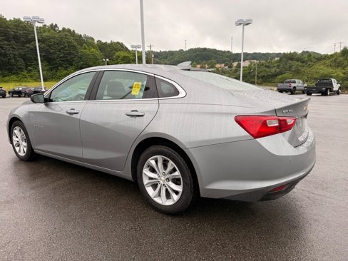 Used 2025 Chevrolet Malibu LT image 3