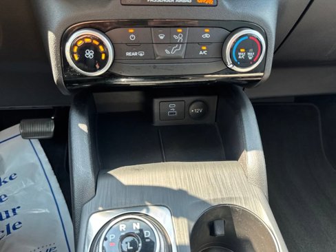 Used 2022 Ford Escape S image 17