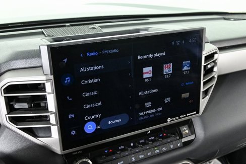 Used 2023 Toyota Tundra Limited image 3