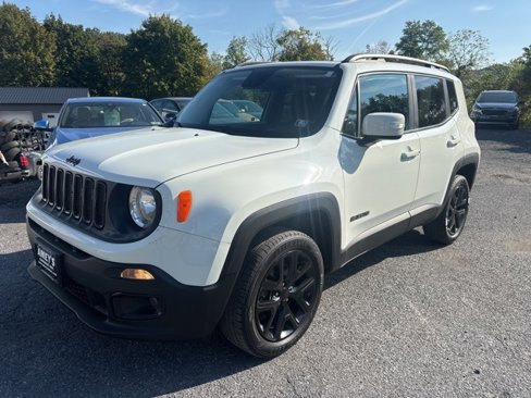 Used 2017 Jeep Renegade Altitude image 3