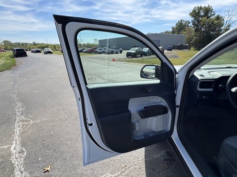 New 2025 Ford Maverick XLT image 10