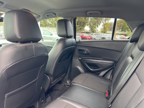 Used 2019 Chevrolet Trax LT w/ LT Convenience Package image 15