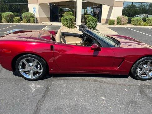 Used 2007 Chevrolet Corvette Premium Conv w/ 3LT w/ Preferred Equipment Group image 38