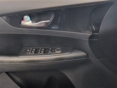 Used 2020 Kia Forte GT-Line w/ GT-Line Premium Package image 24