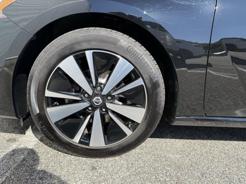 Used 2022 Nissan Altima 2.5 SV image 14