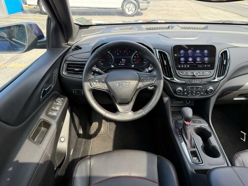 Used 2023 Chevrolet Equinox RS w/ RS Leather Package image 9